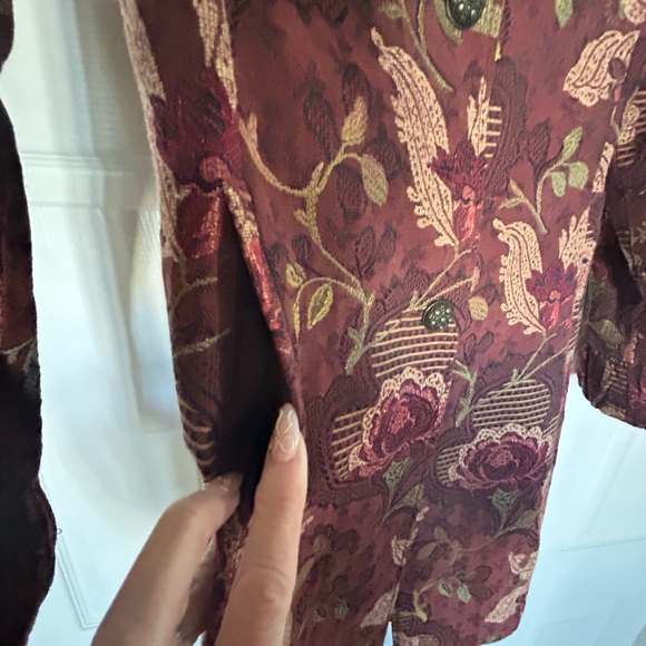 Cabi Vintage 749 Genevieve Jacobean Tapestry Long Coat, EUC, Size 2 - Picture 4 of 7